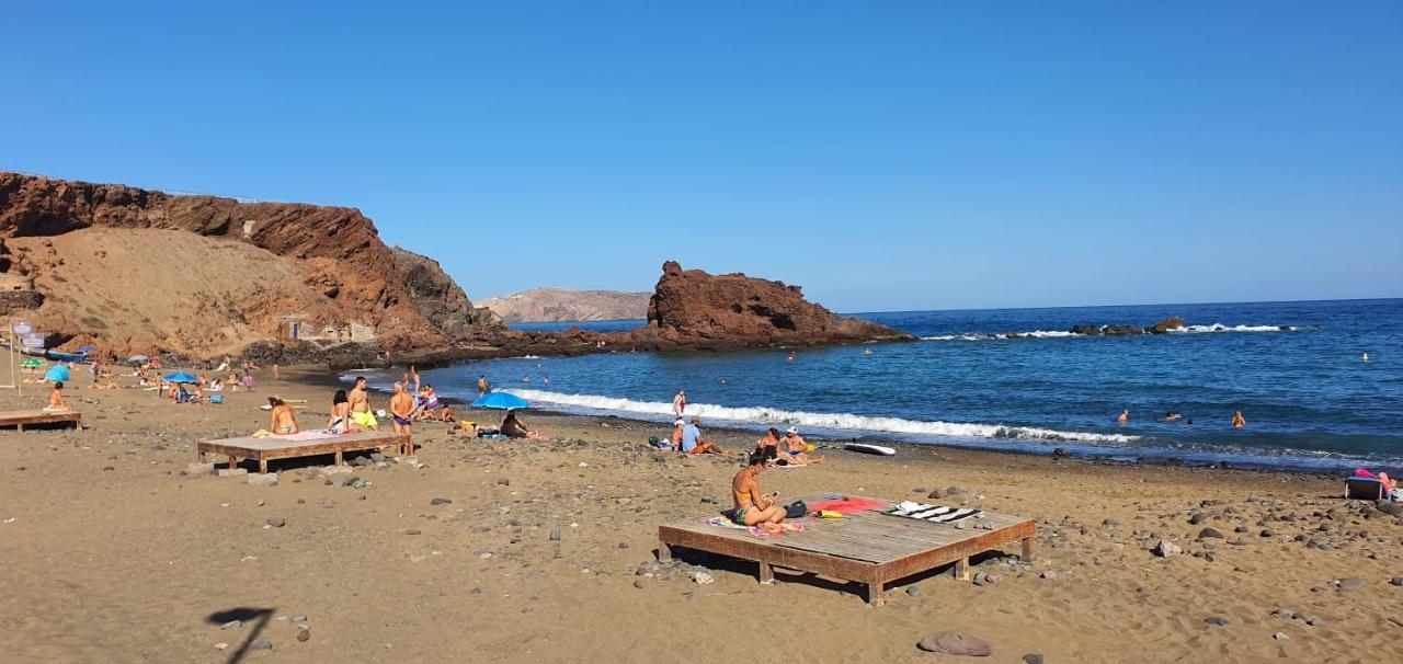 "The Red Crab Studio" By Bbhome At Gran Canaria Airport - Wifi 300 Mbps El Burrero Bagian luar foto